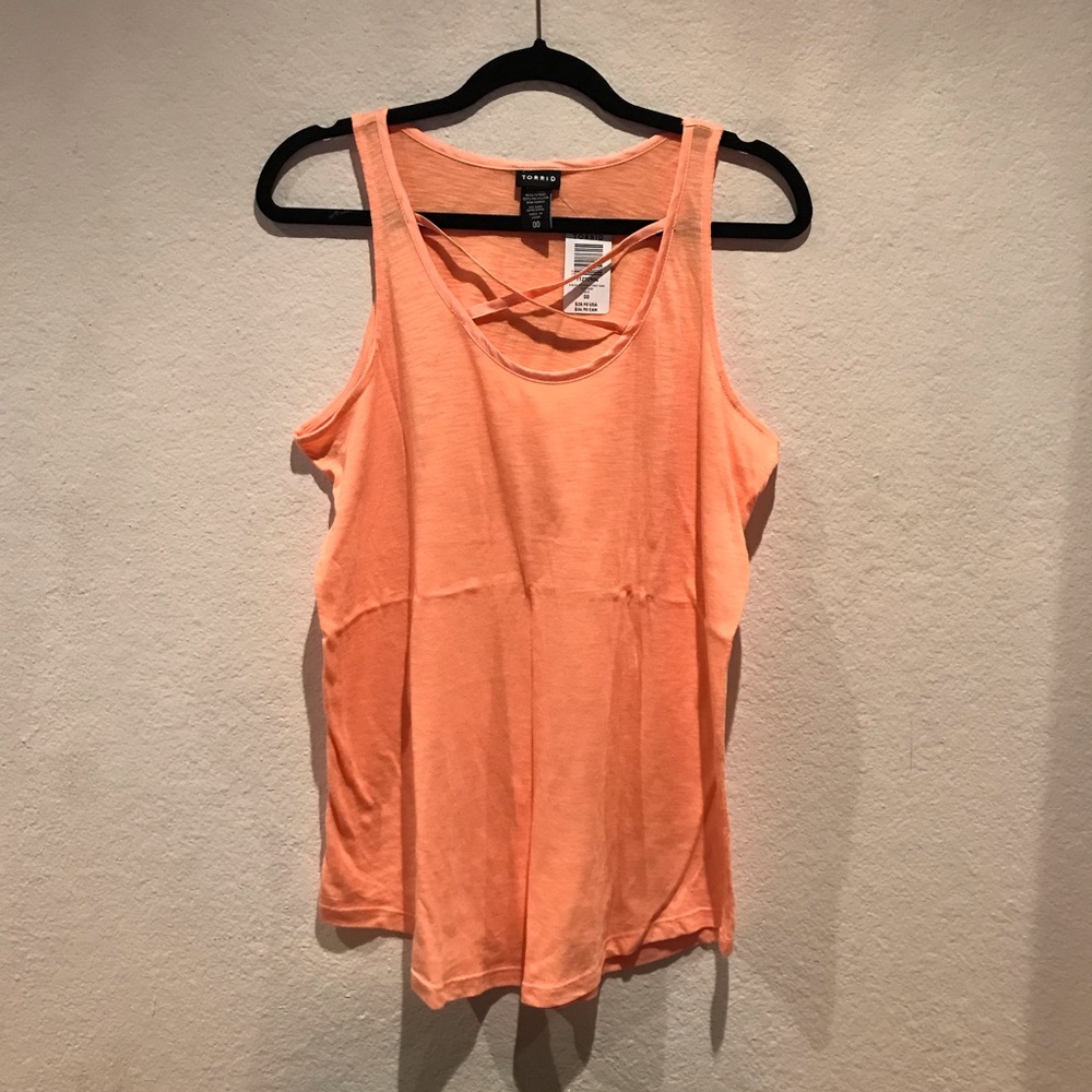 SOLD 💰 NWT Peach 🍑 Sleeveless Blouse